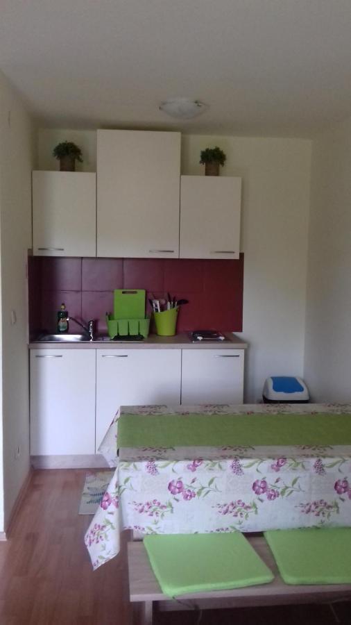 קולאן Guesthouse Sime מראה חיצוני תמונה
