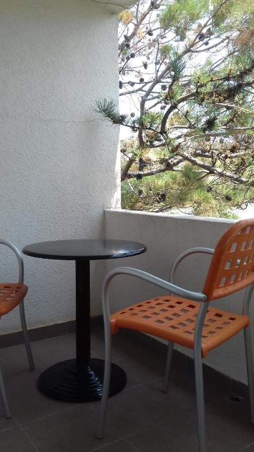 קולאן Guesthouse Sime מראה חיצוני תמונה