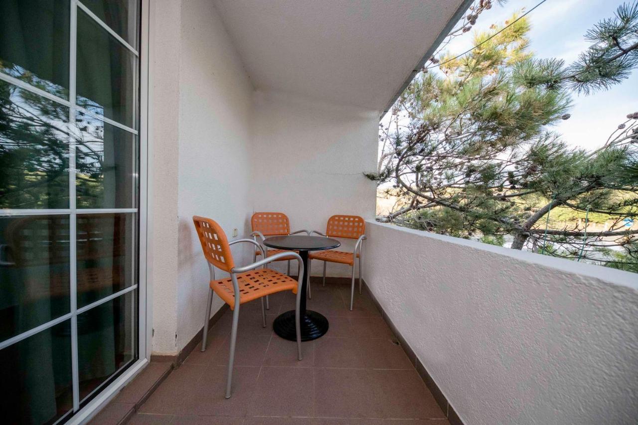 קולאן Guesthouse Sime מראה חיצוני תמונה