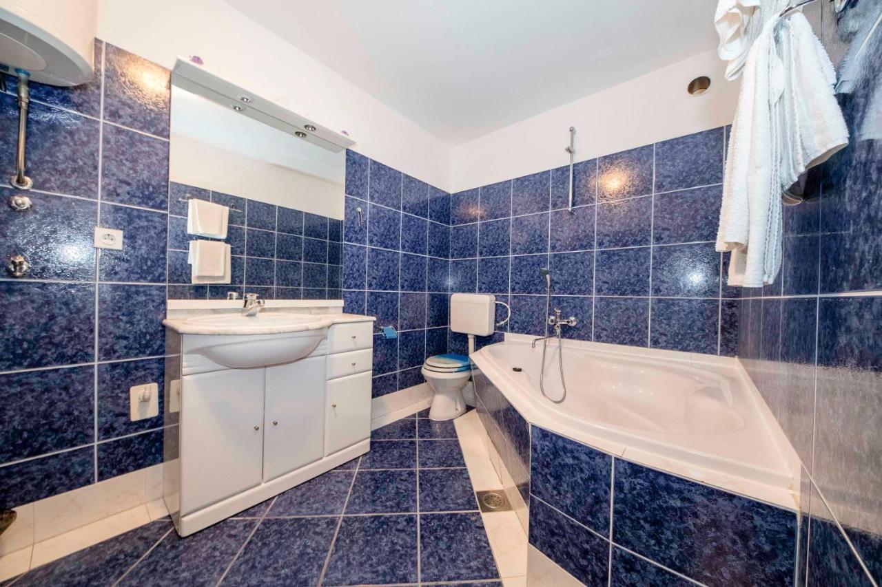 קולאן Guesthouse Sime מראה חיצוני תמונה