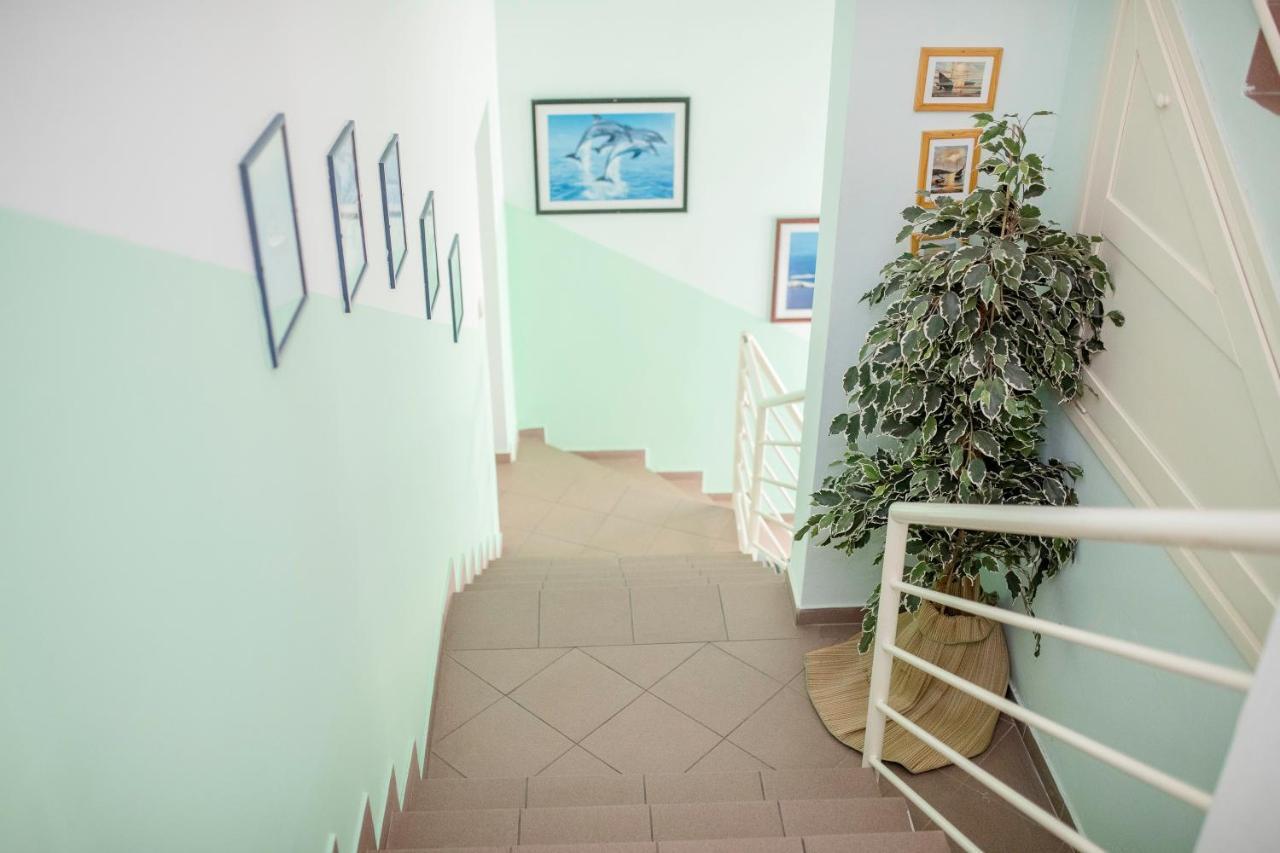 קולאן Guesthouse Sime מראה חיצוני תמונה