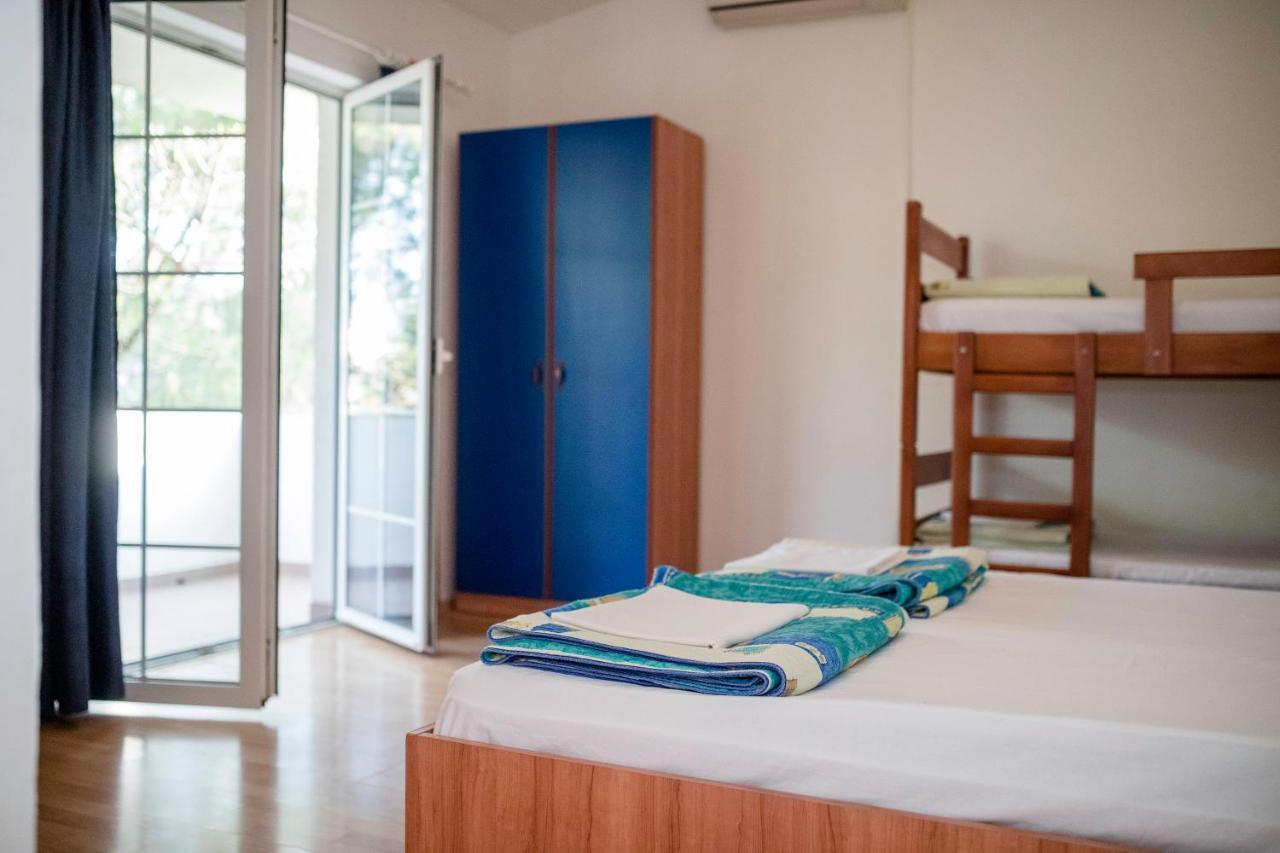 קולאן Guesthouse Sime מראה חיצוני תמונה